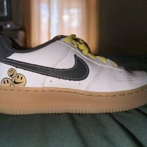 Nike Air Force 1, The Extra Smile